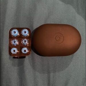 Wireless Powerbeats 3 earphones!!